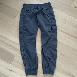 lululemon leader of the track pant